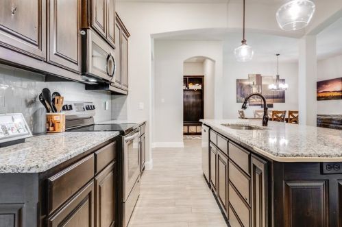 632 Mcneill, Fort Worth TX  76148 exterior