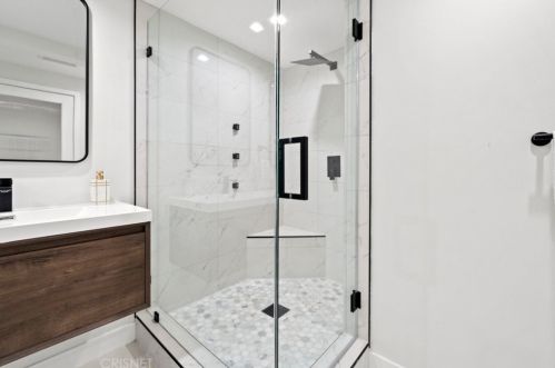 3701 Royal Woods Dr, Van Nuys CA  91403-4217 exterior