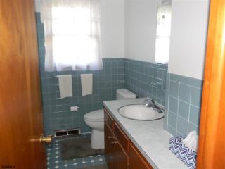 855 Becker Dr, Vineland NJ  08361-2907 exterior