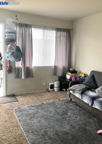 25391 Whitman St, Hayward, CA 94544-2493