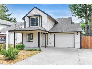 8748 Endicott Ave, Portland, OR 97217-7138