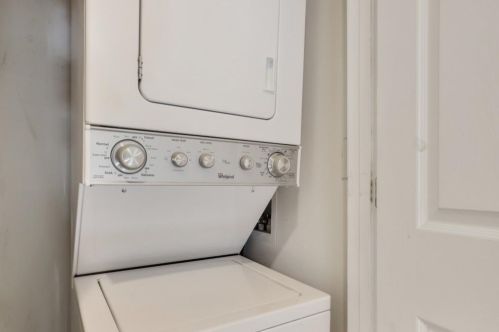 1150 Collier Rd, Atlanta GA  30318-0407 exterior