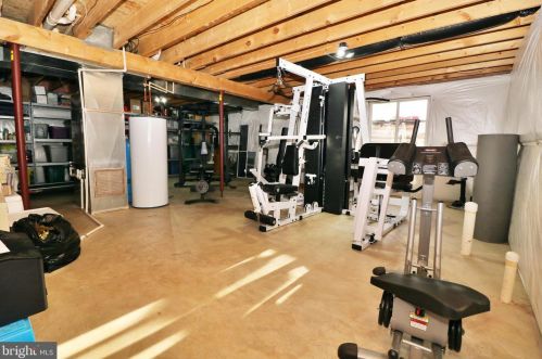 1756 Johnnycake Ln, Harpers Ferry WV 25425-6078 exterior