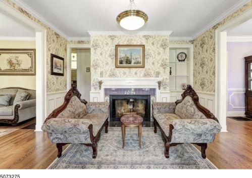 115 Forest Ave, Cranford, NJ 07016-2413