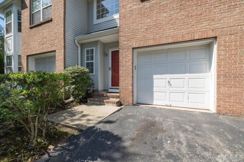 237 Hidden Woods Ct, Piscataway, NJ 08854-3062