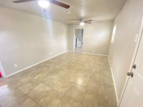 7091 Retta Mansfield Rd, Midlothian TX  76063-4711 exterior