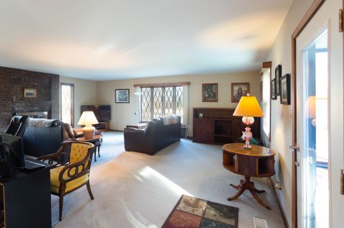 5929 Western Ave, Willowbrook IL 60514-1709 exterior