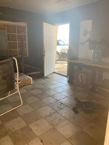 900 1st St, Turlock CA  95380-6021 exterior