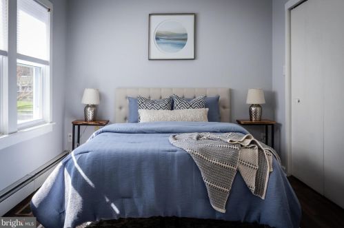 244 Hopkins Ave, Haddonfield NJ  08033-1409 exterior