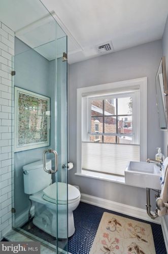 1812 Delancey Pl, Philadelphia PA  19103-6612 exterior