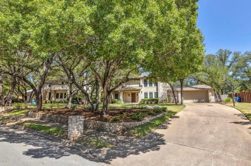 1505 Falcon Ledge Dr, Austin TX  78746-6103 exterior