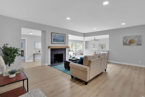 1111 Aspen Dr, Concord CA  94520-4001 exterior