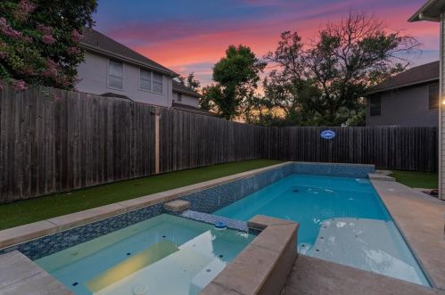 10402 Cassia Cv, Austin TX  exterior