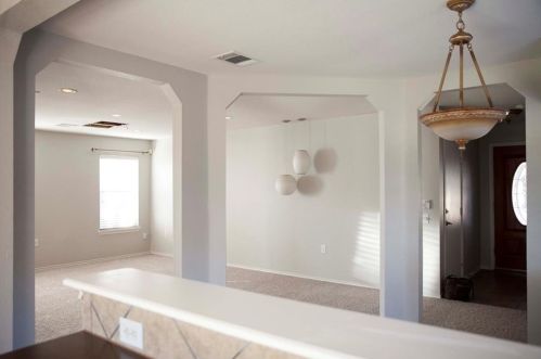 1217 Anise Dr, Austin TX  78741-7528 exterior