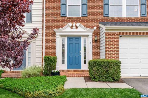 37 Pine Needle Way, Gordonsville, VA 22942-6989