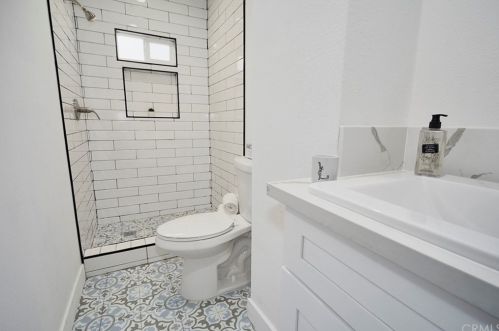 109 Wright St, Santa Ana CA 92701-4342 exterior