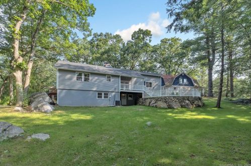 885 Main St, Upper Stepney CT  06468-2811 exterior