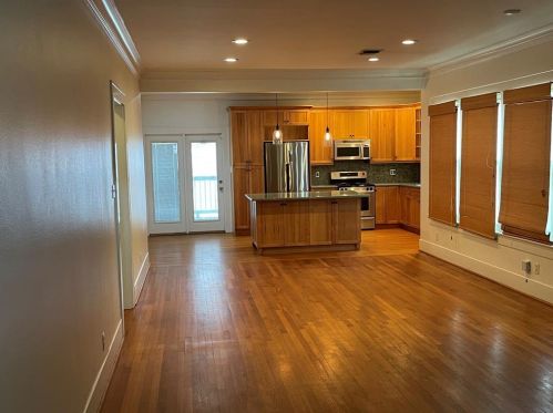 4720 Woodrow Ave, Galveston, TX 77551-5666