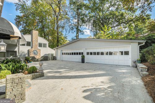 887 Berkshire Rd, Atlanta GA  30324-4929 exterior