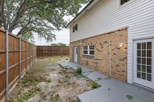 2633 Via Cordova, Carrollton TX 75006-4656 exterior