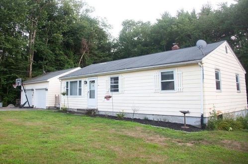 34 Hamlet St, Glocester, RI 02859-3006