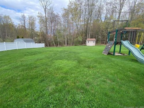 560 Wood Duck Dr, Torrington CT  06790-2587 exterior