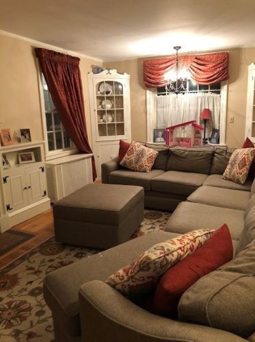 22 La Salle Dr, Providence, RI 02908-2209