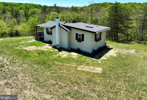 2270 Kerns School Rd, Springfield WV  26763 exterior