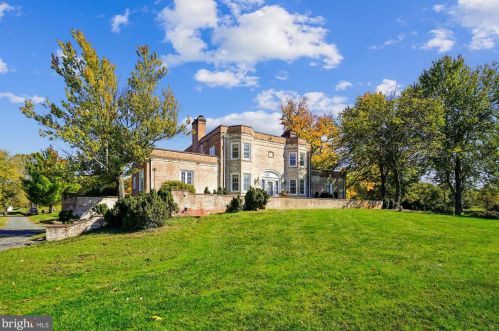 5415 Macmahon Ln, The Plains, VA 20198-1839