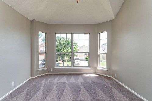 4621 Parkview Ln, Fort Worth TX  76137-5457 exterior