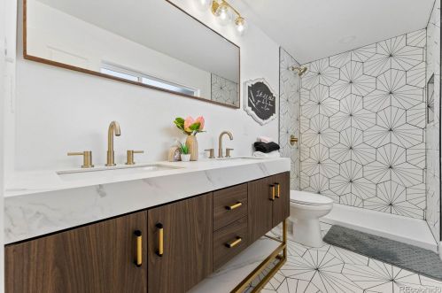 4841 Clarkson St, Englewood CO  80113-6939 exterior