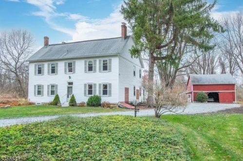 401 North Rd, Chester, NJ 07930-2336