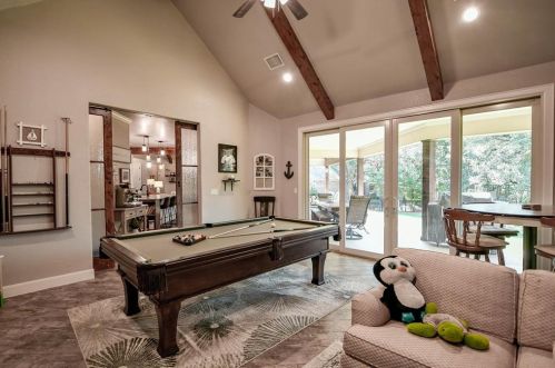 2019 Grn Wing, Granbury TX 76049-5560 exterior