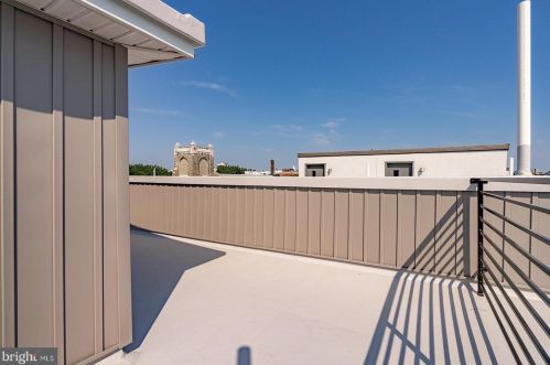 2302 Gordon St, Philadelphia PA 19132-4631 exterior