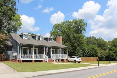 1003 College Ave, Conyers, GA 30012-4423
