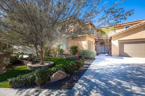 1057 Crows Nest Ct, Oceanside, CA 92057-1938