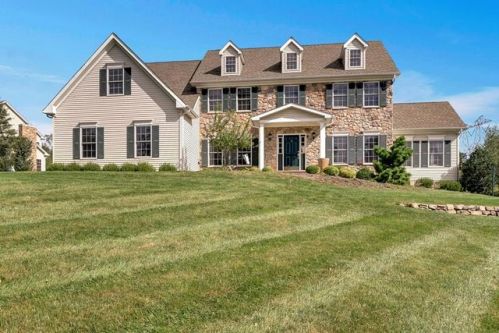 21 Rolins Mill Rd, Flemington, NJ 08822-4541