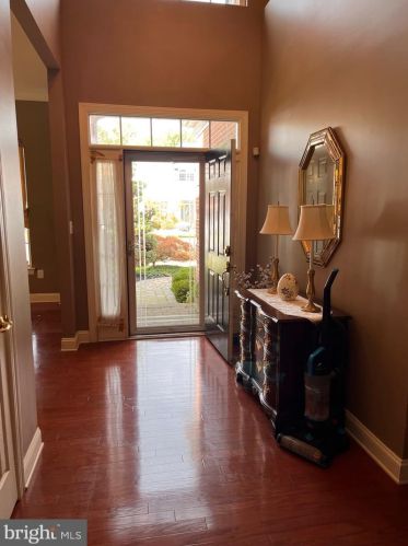 50 Monte Carlo Dr, Trenton, NJ 08691-3707