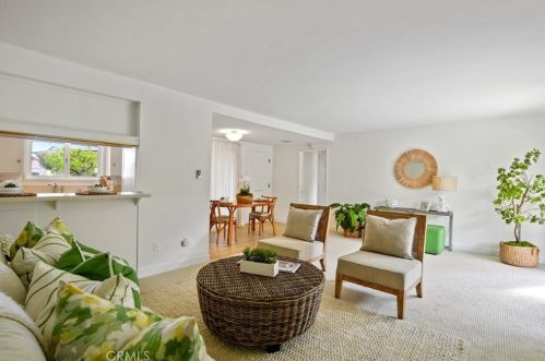 23001 Maple Ave, Torrance, CA 90505-8118