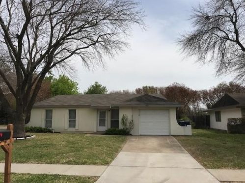 1601 Meridian Way, Garland TX  75040-5357 exterior