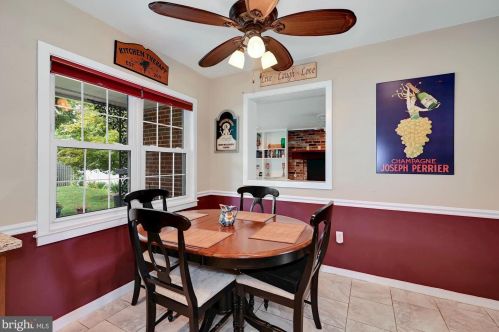 457 Crystal Lake Ave, Tavistock NJ 08033-2819 exterior