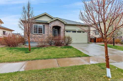 6097 Flanders St, Denver CO  80019-2120 exterior