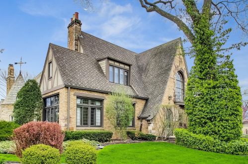 391 Prospect Ave, Elmhurst, IL 60126-3961