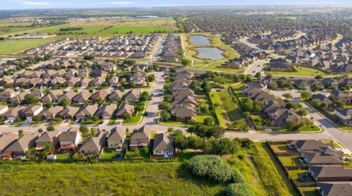 11920 Pecan Gate Way, Webberville TX 78653-3975 exterior