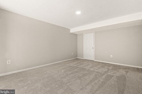 2229 Cherry Leaf Ln, Silver Spring MD 20906-5733 exterior