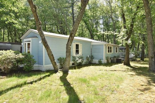 33 Leisure Way, Coventry, RI 02816-6768