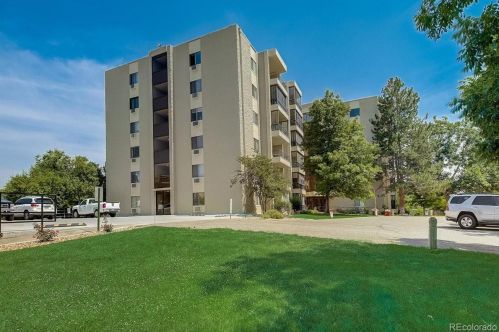 13952 Marina Dr, Denver CO 80014-5512 exterior