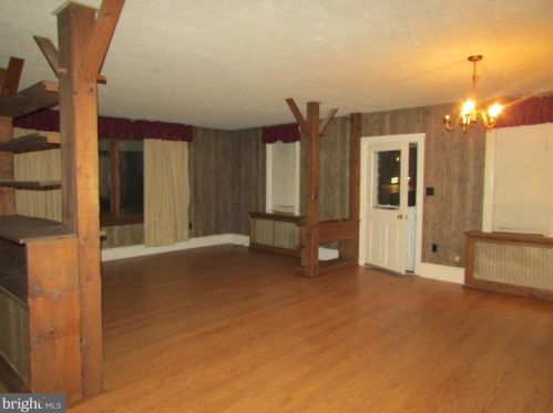 45 Farmersville Rd, Ephrata PA  17522-8509 exterior