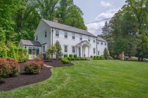15 Ventosa Dr, Morristown, NJ 07960-2541