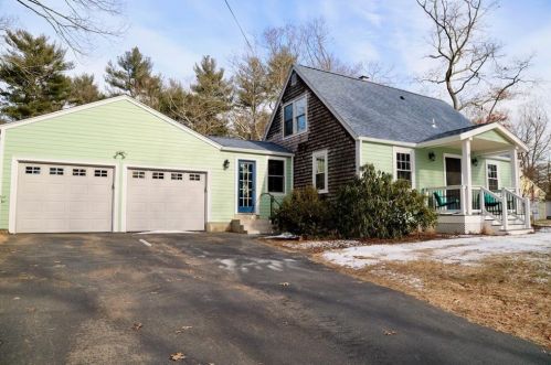 17 Minda Ln, Coventry, RI 02816-6062